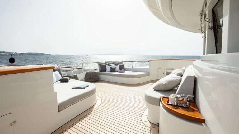 Upper Bow Deck