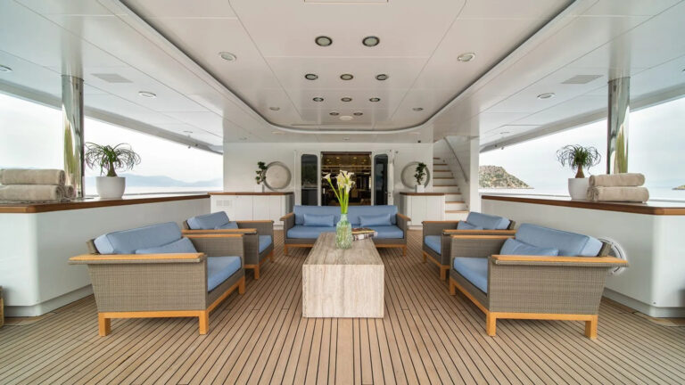 Main Deck Seating