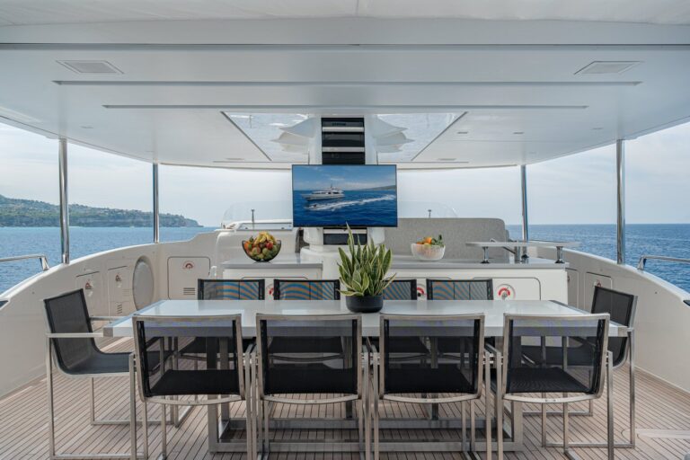 Sun Deck Dining