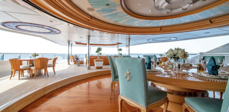 Upper Deck Dining