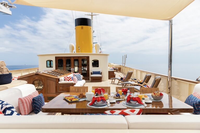 Sun Deck Dining
