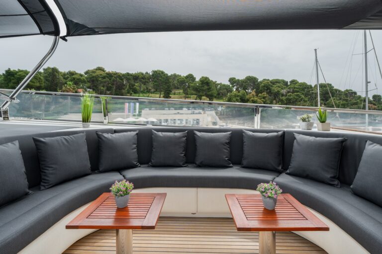 Sun Deck Seating