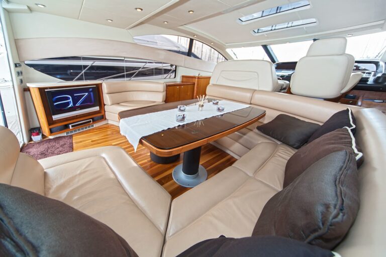 saloon