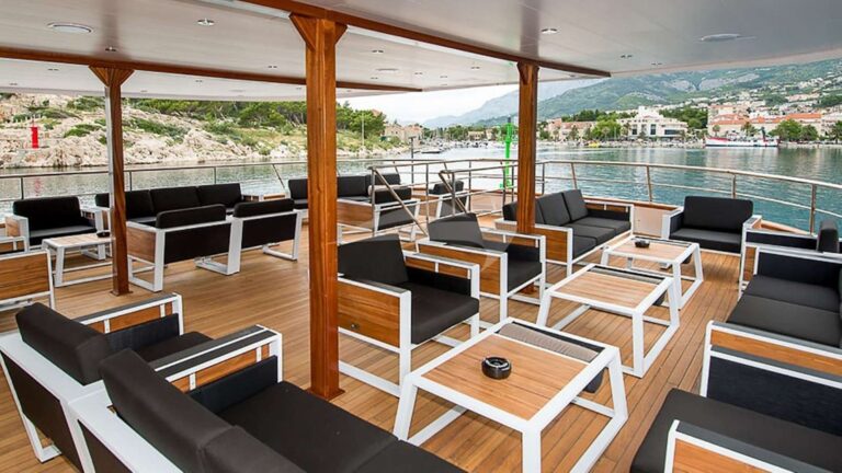 Upper Deck Aft Lounge Tables And Chairs