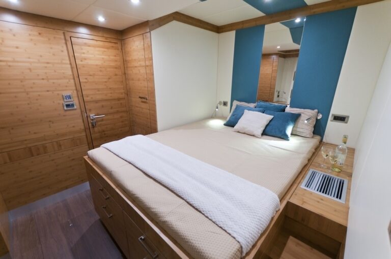 The 21m Yacht ANINI