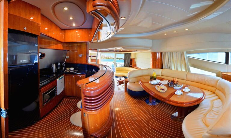 The 21m Yacht LOULOU