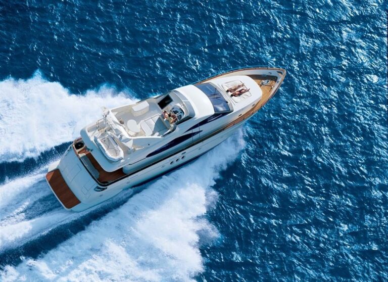 The 22m Yacht IRIS