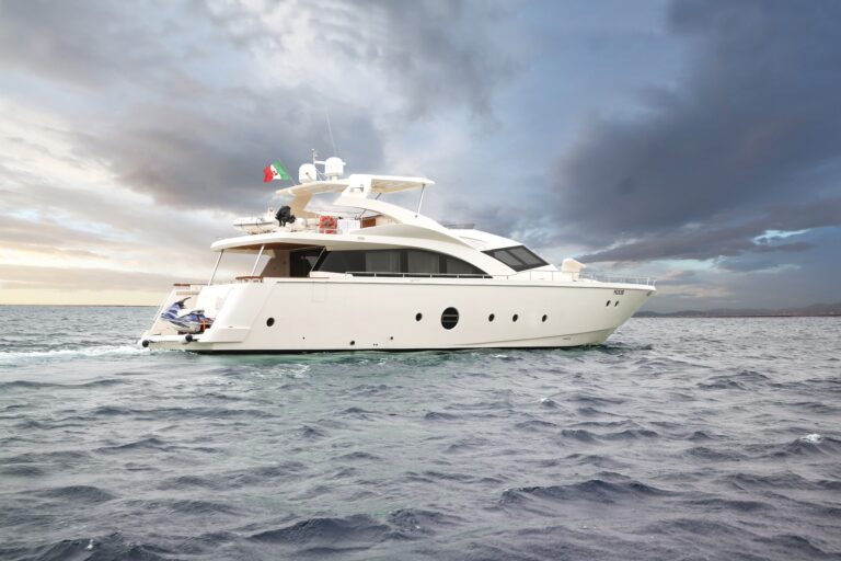 The 23m Yacht QUESTA È VITA