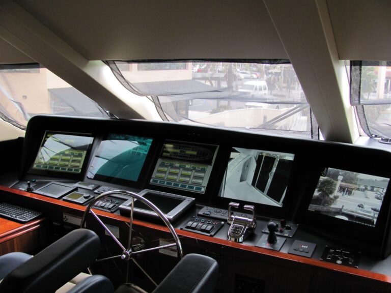 The 24m Yacht ISLAND COWBOY