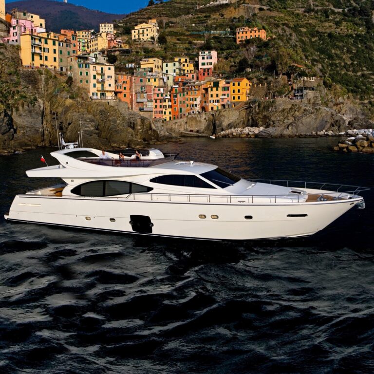 The 24m Yacht LAVITALEBELA
