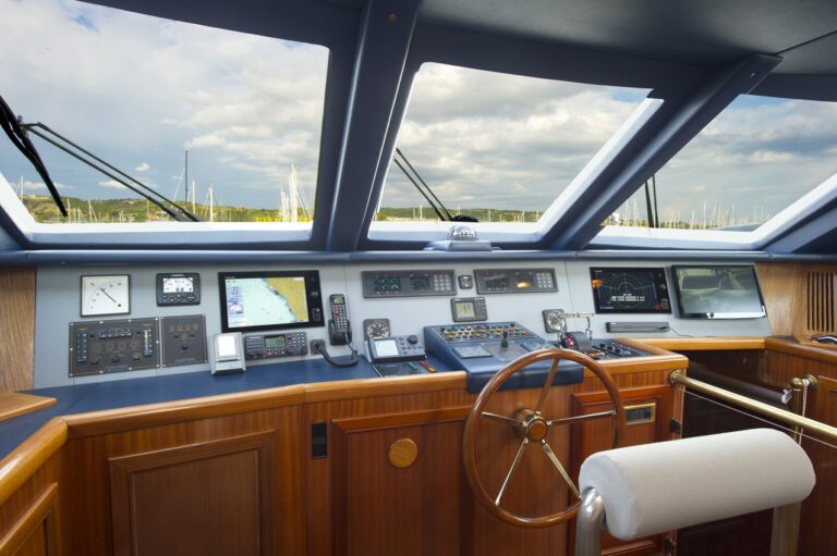The 24m Yacht WOLF TWO