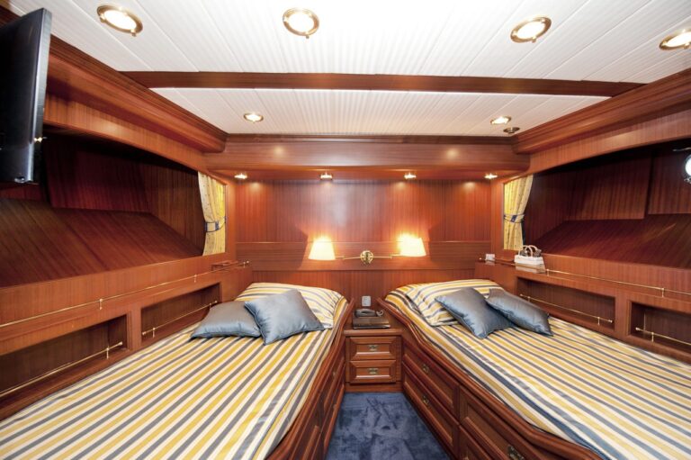 The 24m Yacht WOLF TWO