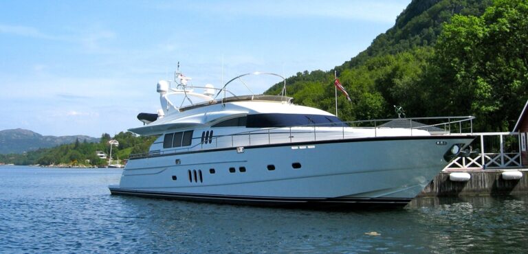 The 25m Yacht ANNE VIKING