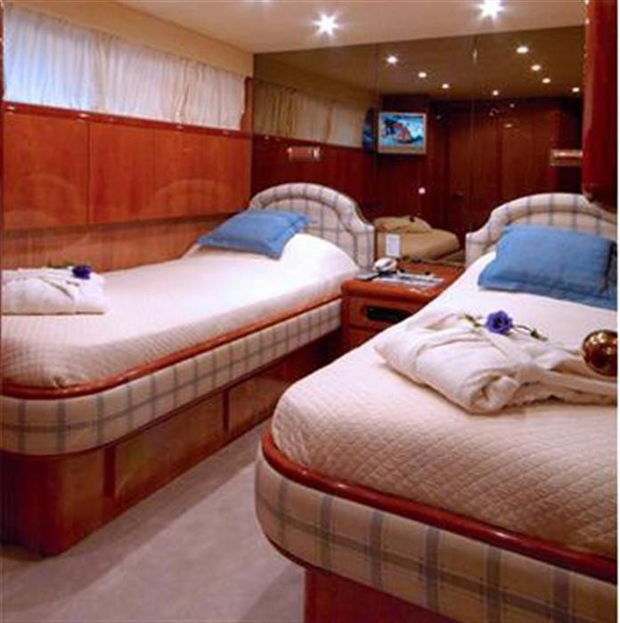 The 25m Yacht JAAN