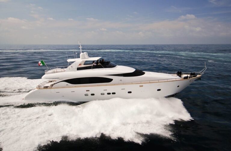 The 25m Yacht MIREDO