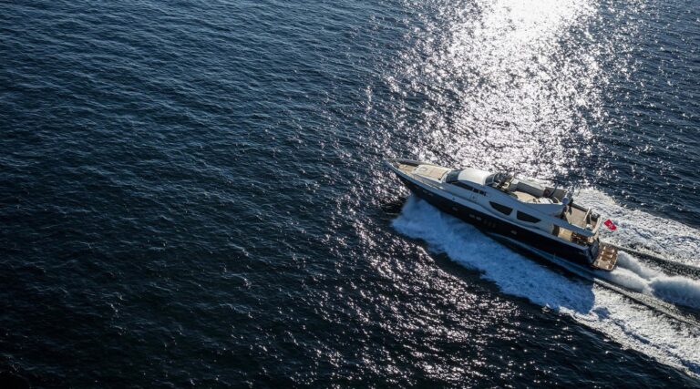 The 25m Yacht MYTHOS