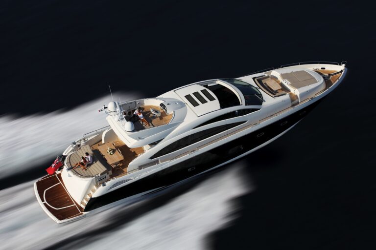 The 26m Yacht ALVIUM