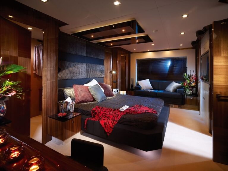 The 26m Yacht ALVIUM