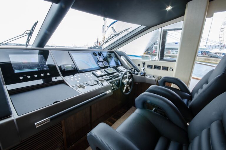 The 28m Yacht AUTUMN
