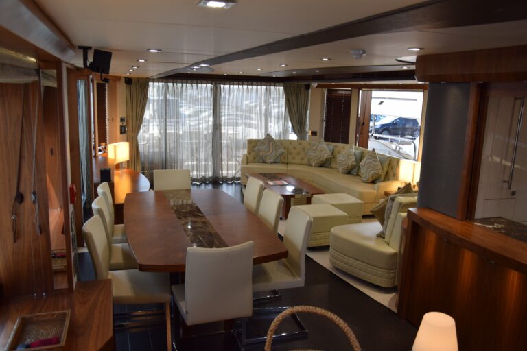 The 28m Yacht RAY III