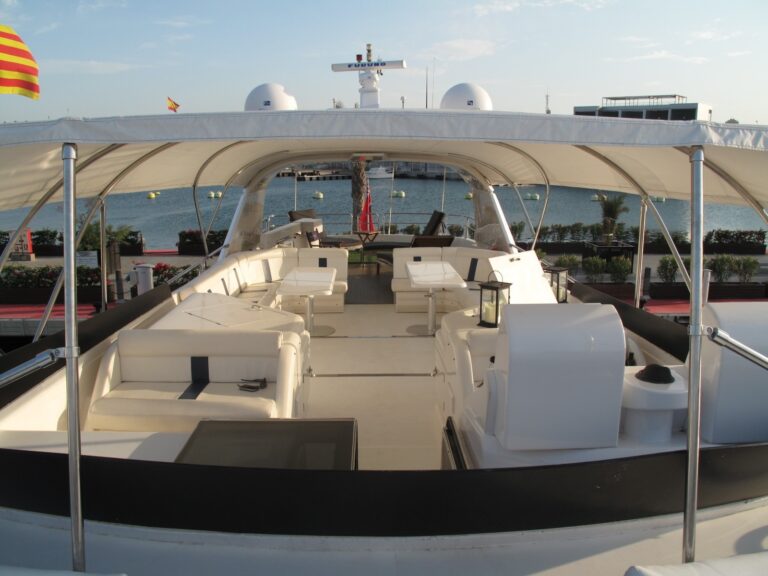 The 29m Yacht MOONDANCE