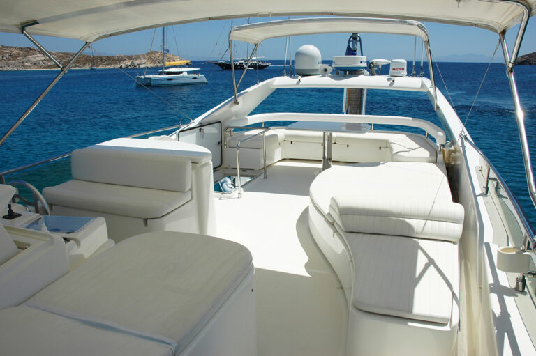 Charter yacht ESPERANCE III