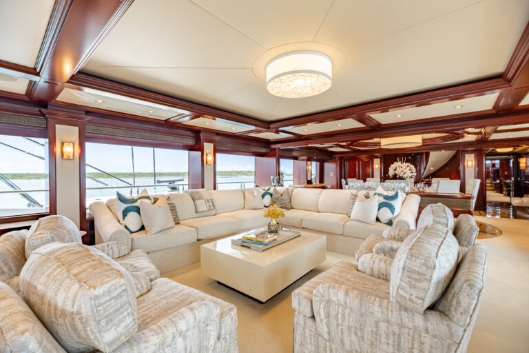 Impressive main salon