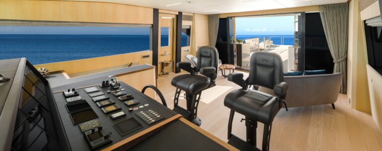 Sky lounge and helm