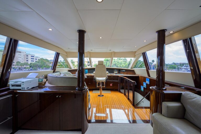 Forward wheelhouse