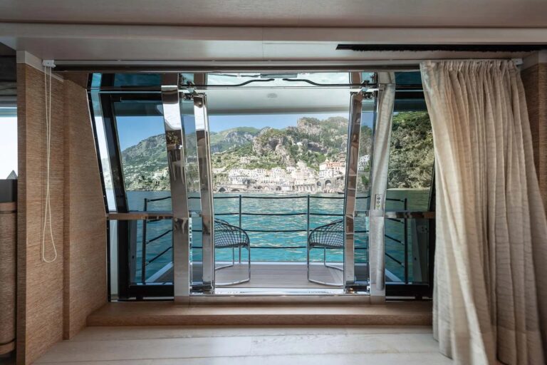 Main salon balcony