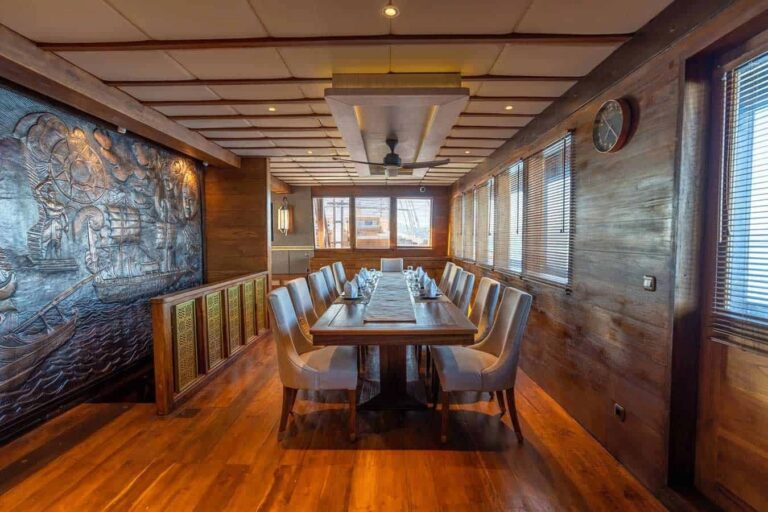 Main Salon Dining