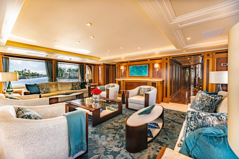 Main Deck Salon Alternative View