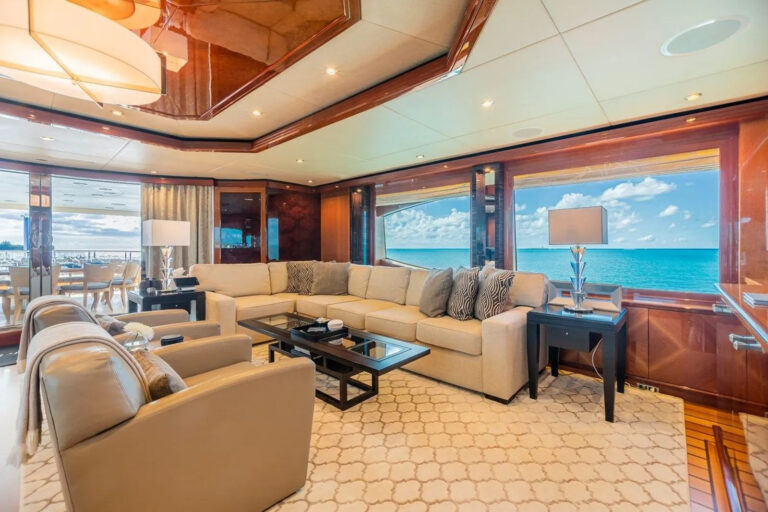 Bridge Deck Salon