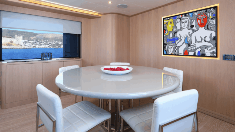 Main Salon Dining