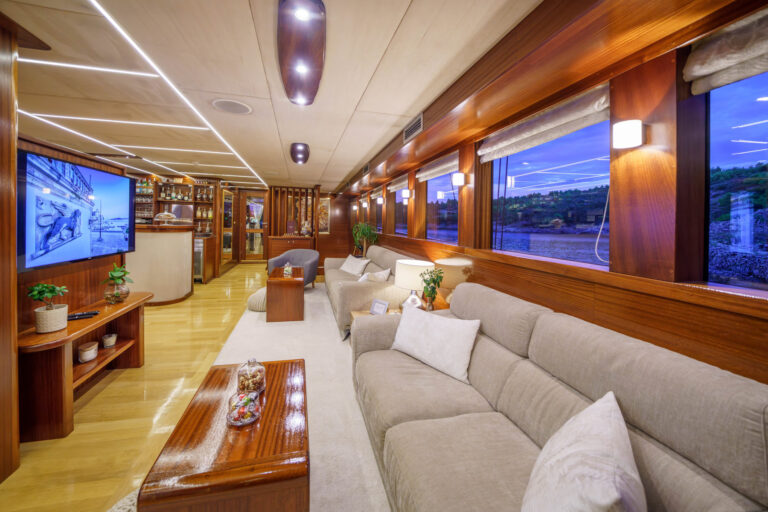 SON DE MAR - Main Salon Lounge