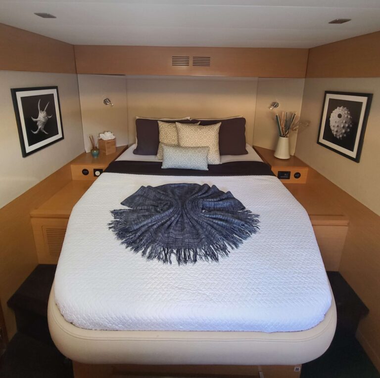 Sailing Catamaran ODYSSEA Cabin