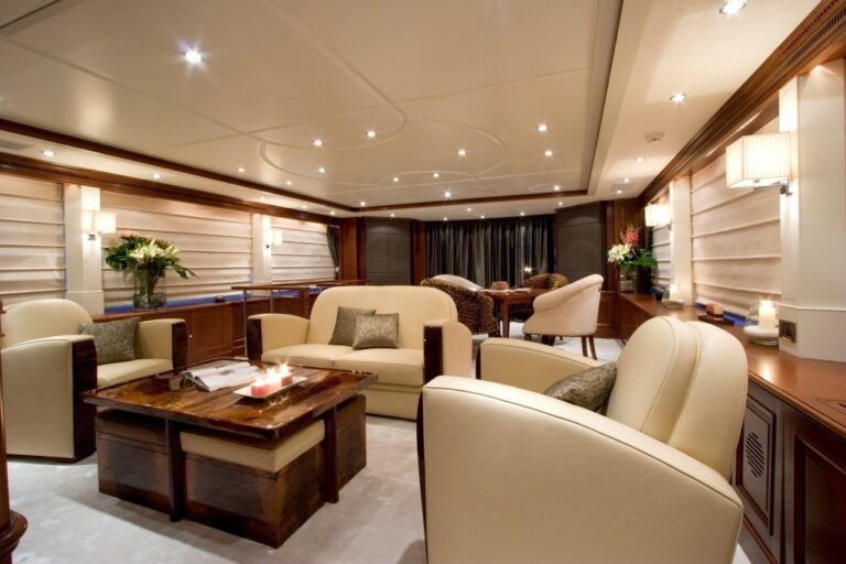 The 30m Yacht JAZZ