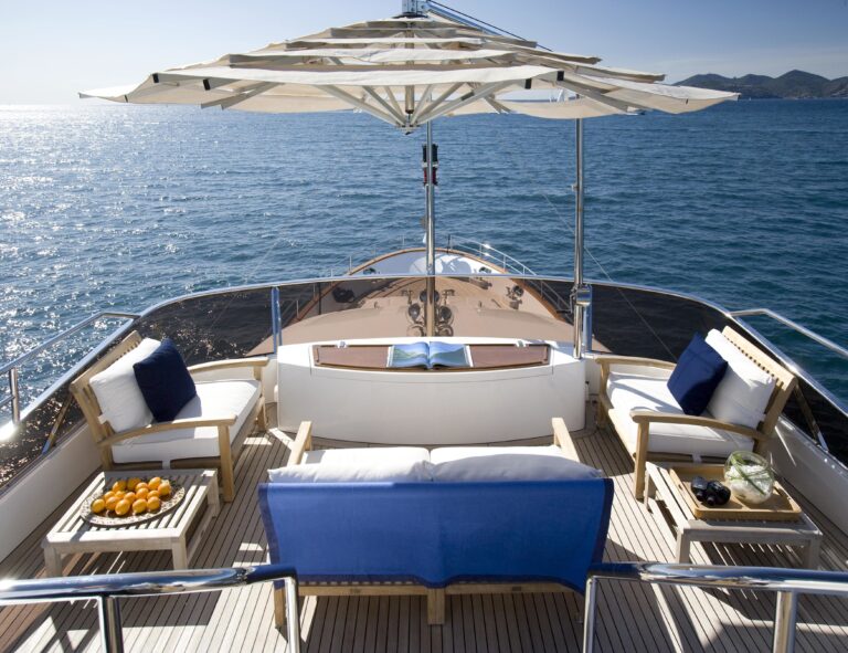 Life On Yacht JAZZ