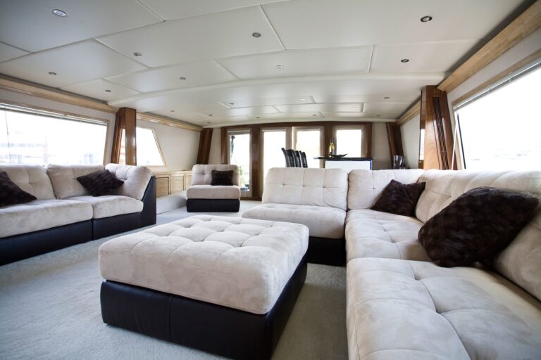 The 30m Yacht JUSTINE