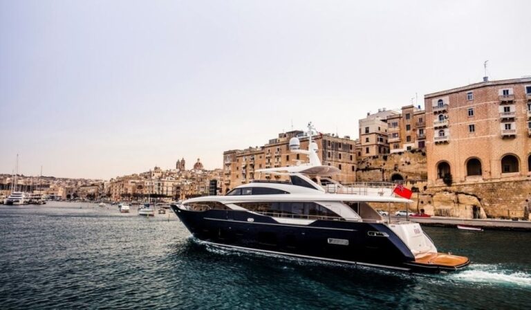The 30m Yacht KOHUBA