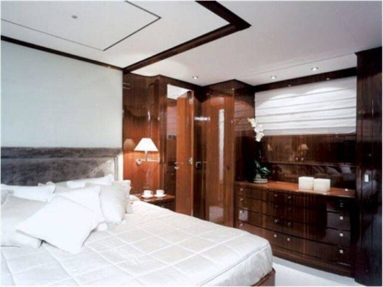 The 30m Yacht LAS BRISAS
