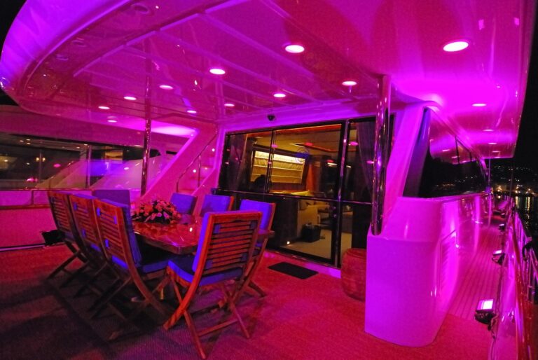 The 30m Yacht POWDERMONKEY OF LONDON