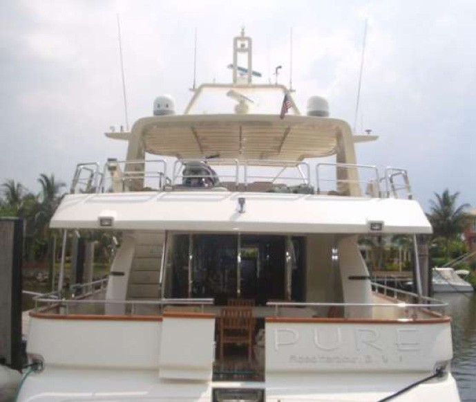 The 30m Yacht PURE