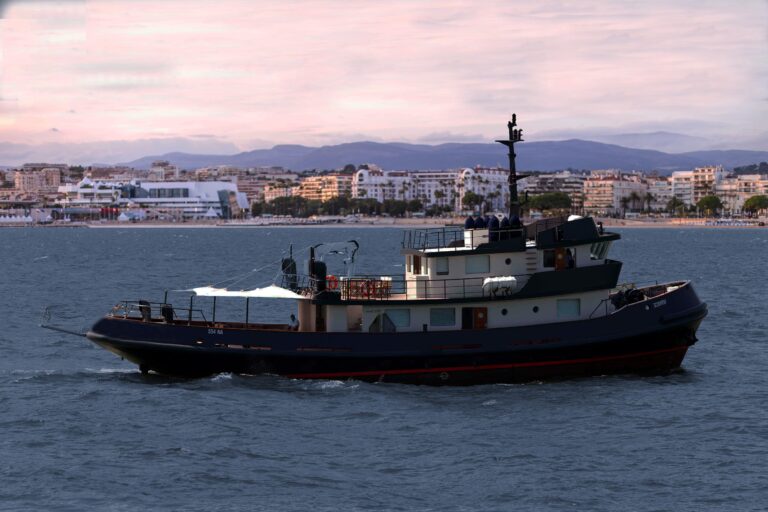 The 30m Yacht VERVECE