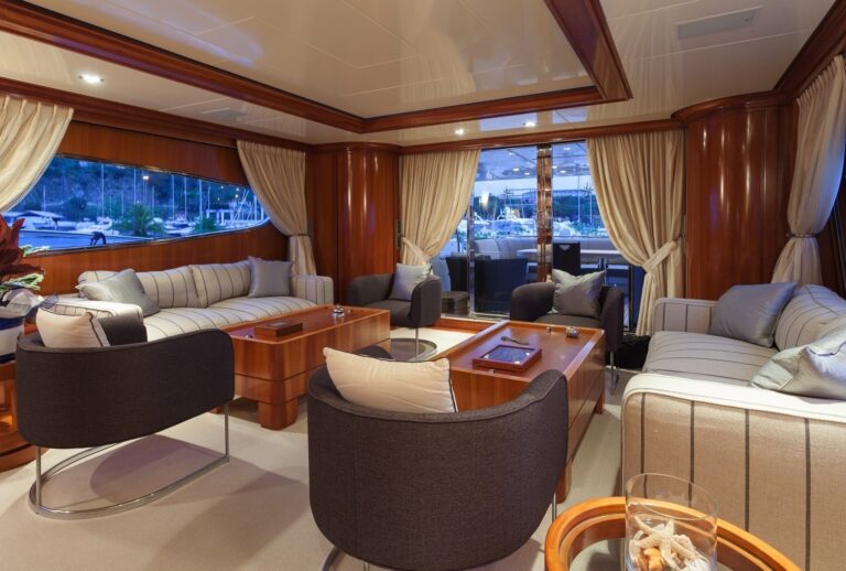 The 30m Yacht ZAMBEZI