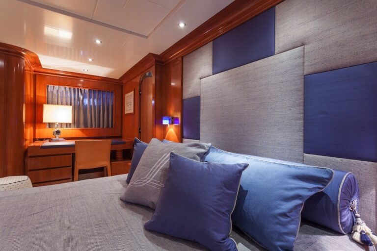 The 30m Yacht ZAMBEZI