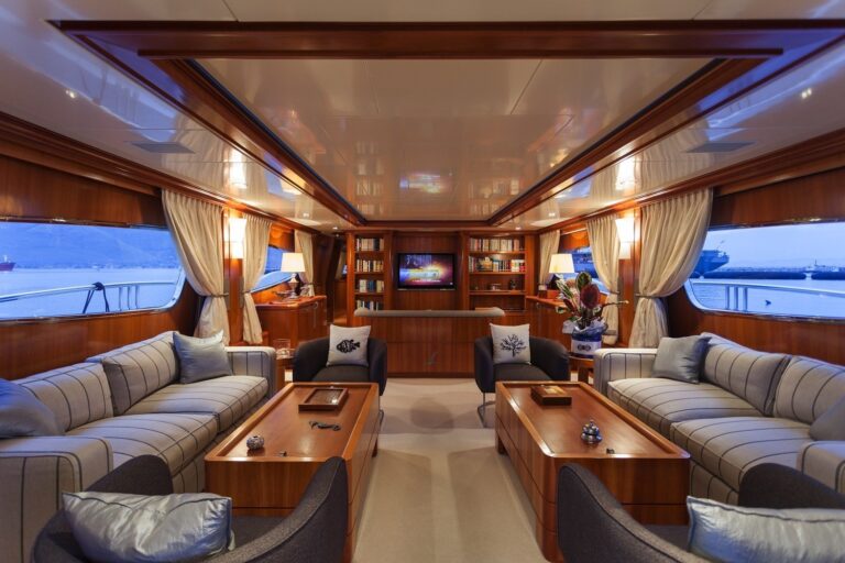 The 30m Yacht ZAMBEZI