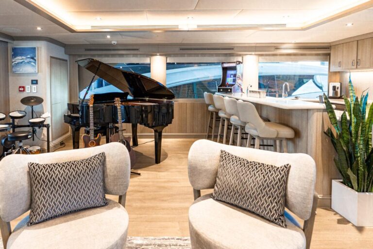 Sky Lounge Seating, Piano And Bar