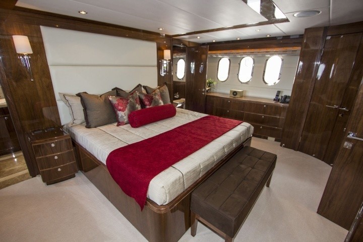 The 31m Yacht CARBON COPY