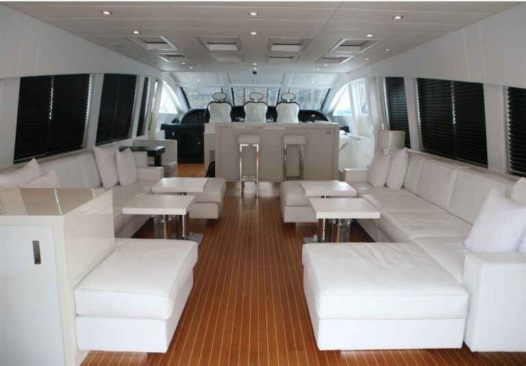 The 31m Yacht FRIDAY